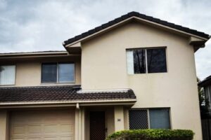 Welcome to 36/19 Kathleen Street, Richlands, a beautifully presented 3-bedroom, 3-bathroom townhome that combines modern living with everyday convenience.